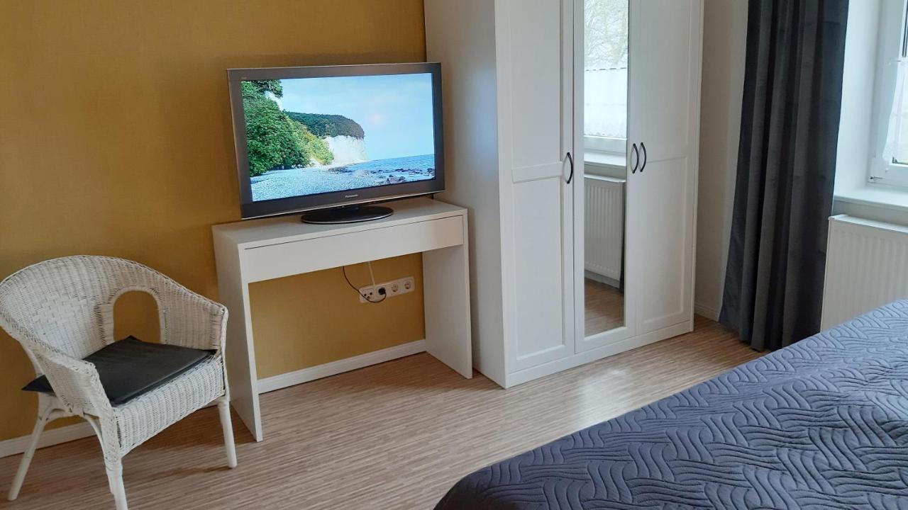 Urlaub Auf Der Insel Ruegen Bergen Auf Rugen Exterior foto